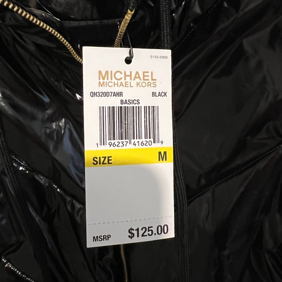 Michael Kors Basics Black Shiny Nylon Everyday Vest Size M NWT - Picture 5 of 7